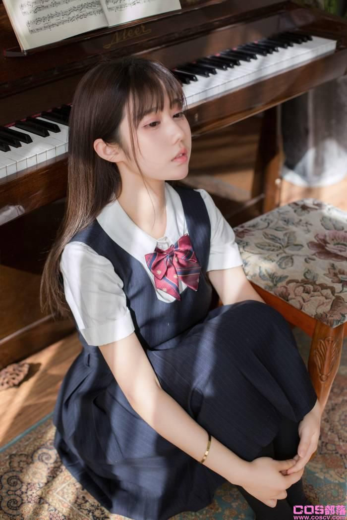 喵糖映画少女写真 VOL.004 镜酱 JK制服【40P/578MB】(图3)
