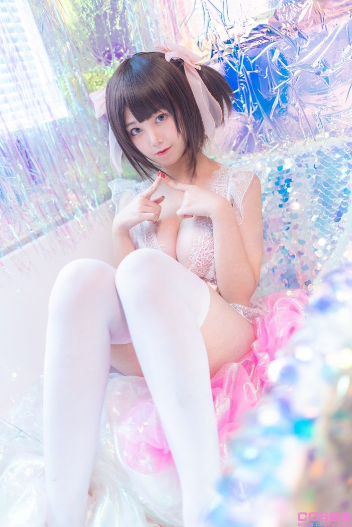 知名动漫博主@蜜汁猫裘 粉色私房【14P/201MB】(图2)