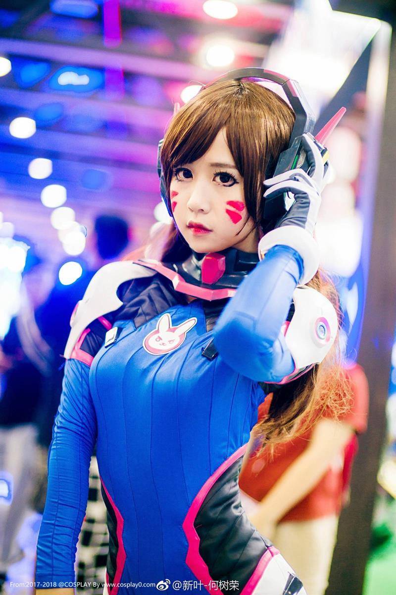 半次元萌芽儿漫展场照守望先锋D.vaCosplay(图4)
