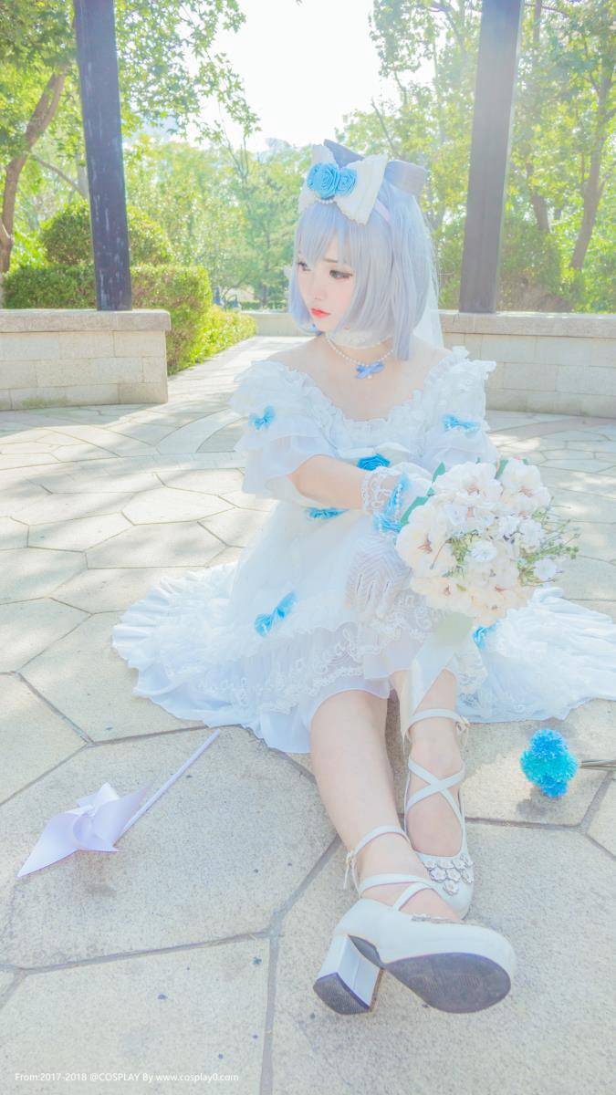纯美女VOCALOID洛天依花嫁Cosplay(图4)
