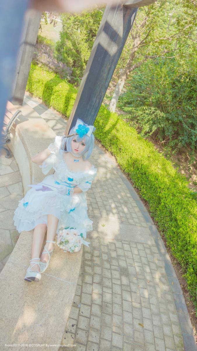 纯美女VOCALOID洛天依花嫁Cosplay(图5)