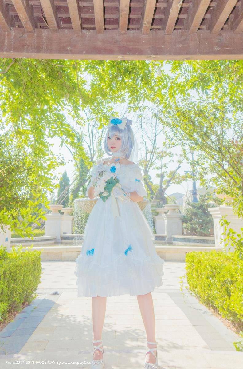 纯美女VOCALOID洛天依花嫁Cosplay(图2)