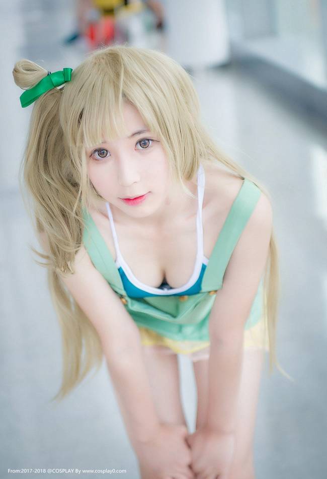 二次元萌妹子大长腿南小鸟Cosplay(图6)