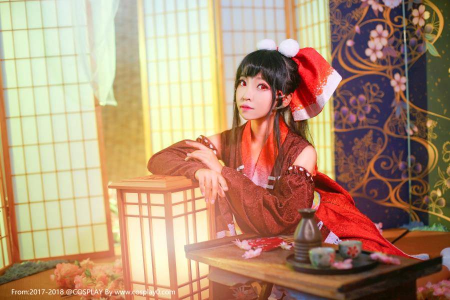 东方Project博丽灵梦萌妹子古风Cosplay(图6)