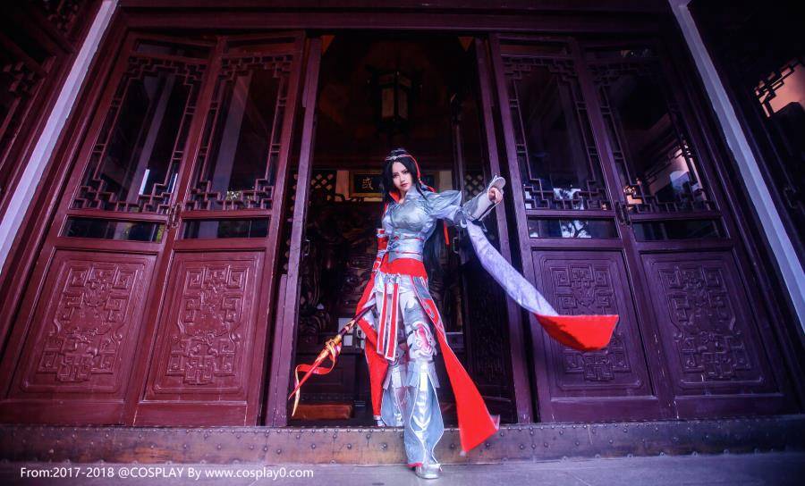 剑侠情缘网络版叁天策秦风军娘Cosplay(图2)