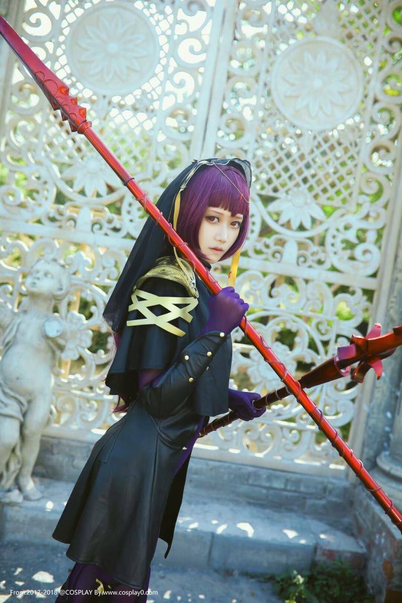 二次元美少女神还原斯卡哈同人本子Cosplay(图3)