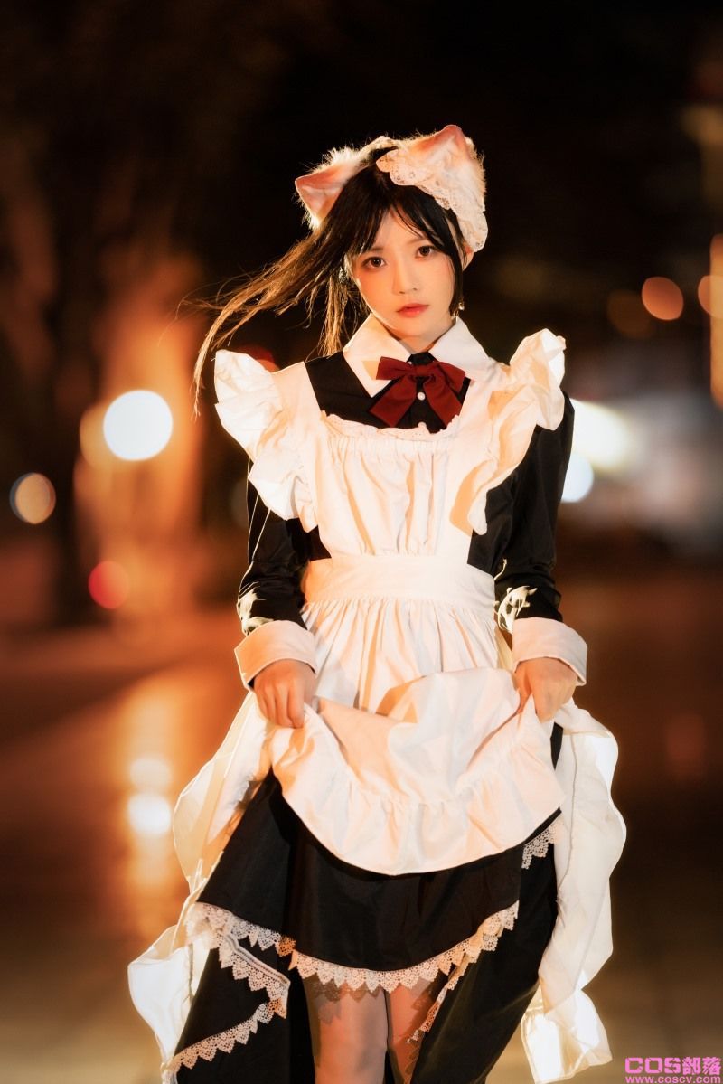 人气Coser@桜桃喵 长裙妹抖（夜）【19P/647MB】(图2)