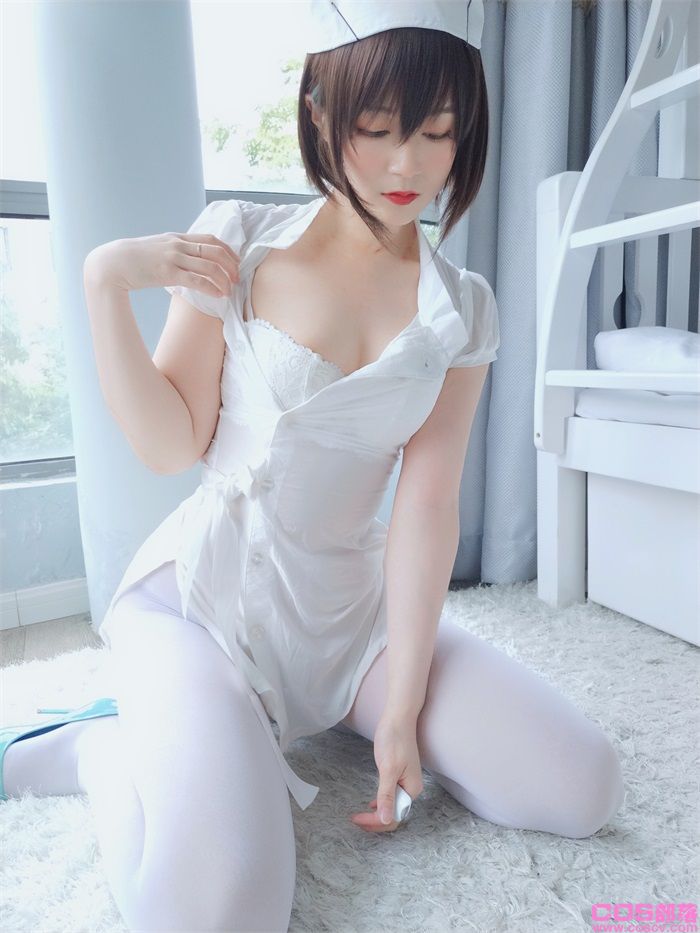 人气动漫Coser@白银81_ 白丝小护士【51P/4V/453MB】(图3)