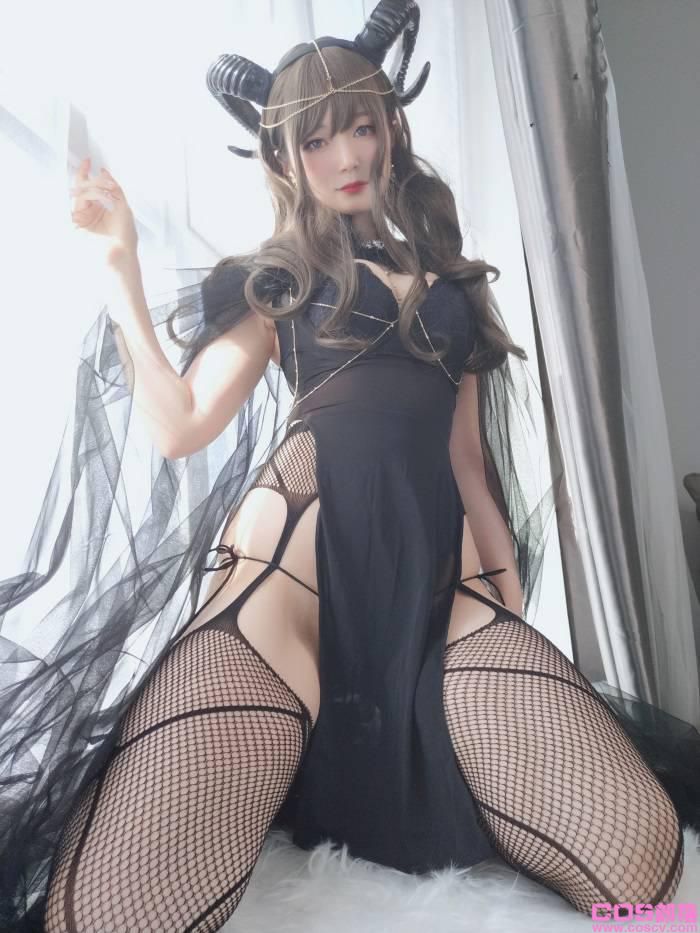 人气动漫Coser@白银81_ 黑山魅魔【50P/1V/397MB】(图3)