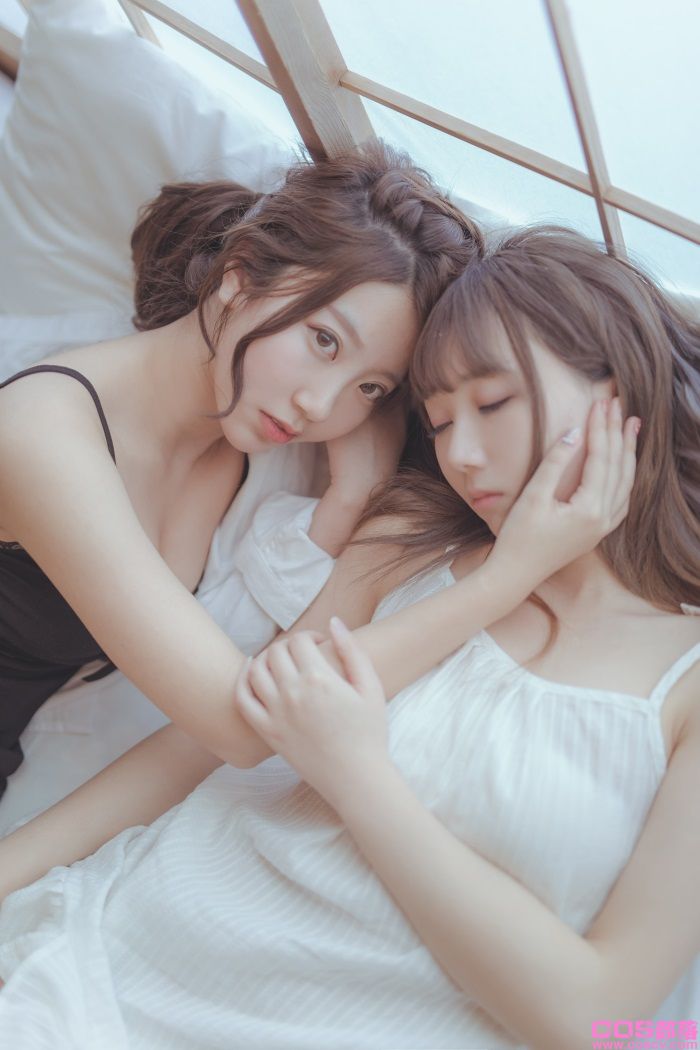 微博红人动漫Coser@-黑川-浅野-菌子百合【20P/172MB】(图3)