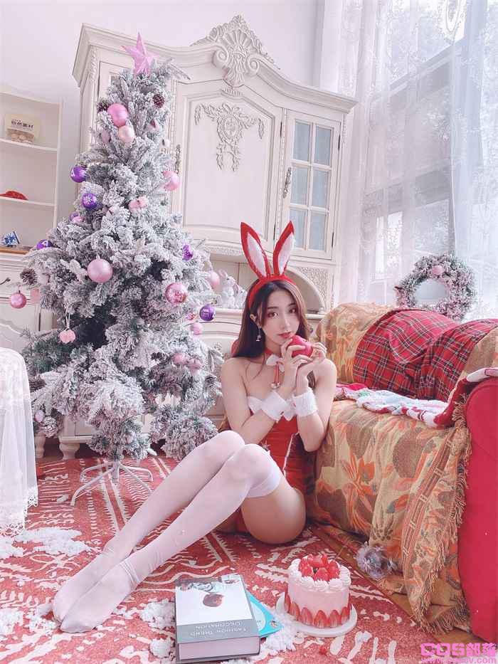微博红人动漫Coser@黑川 圣诞小兔子【32P/80MB】(图2)
