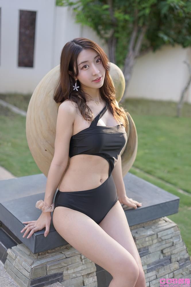 微博红人Coser@黑川 海岛之旅真爱版【十二套】【243P/2.3G】(图11)