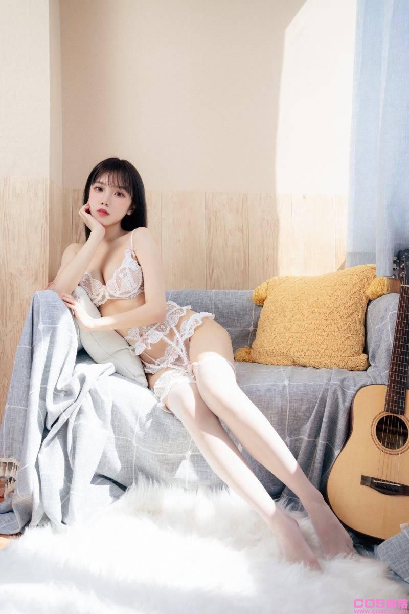 动漫博主@果咩酱w 初恋女友【40P/756MB】(图2)