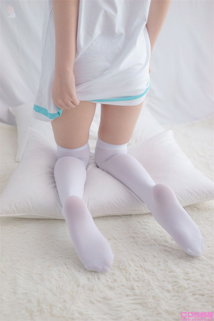 罗利丝控-喵写真 Vol.003 双马尾的罗利妹【72P/88.8MB】(图2)