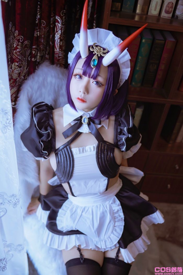 微博人气Coser@日奈娇 酒吞女仆【41P/617MB】(图2)