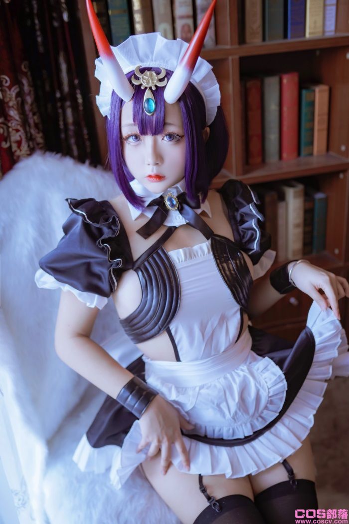微博人气Coser@日奈娇 酒吞女仆【41P/617MB】(图3)