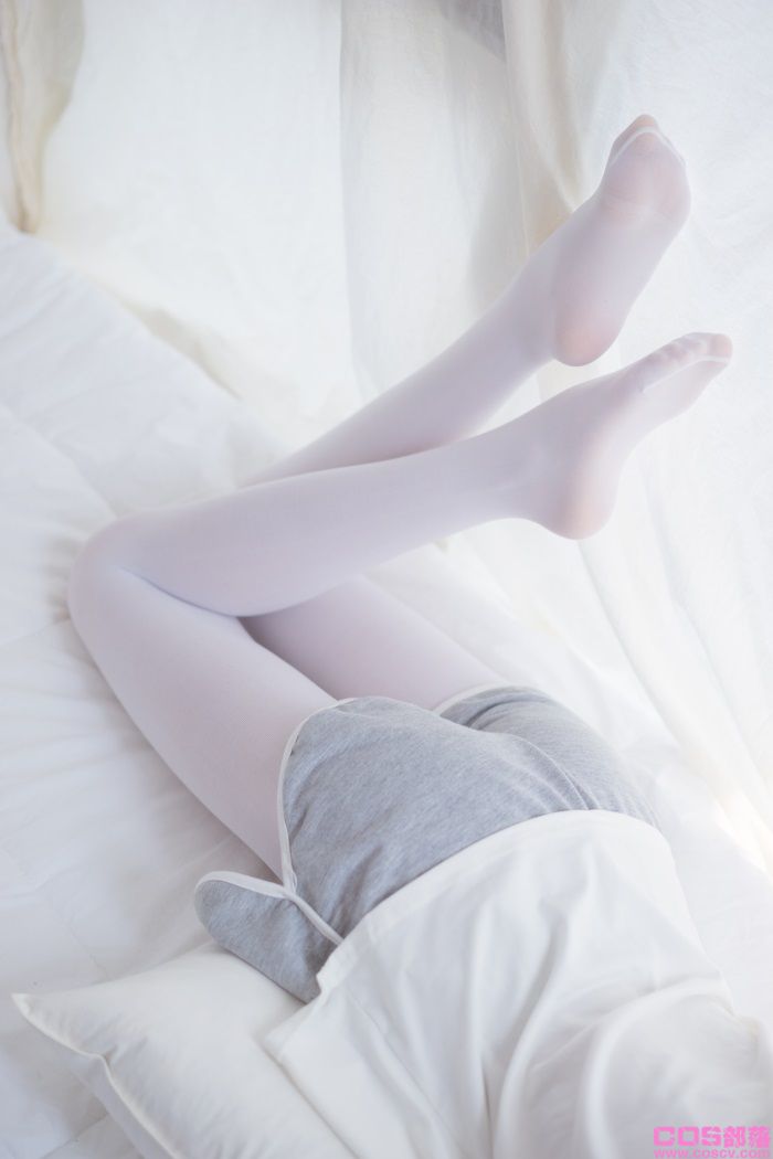 罗利丝控-喵写真 Vol.011 少女的白丝袜【90P/399MB】(图3)