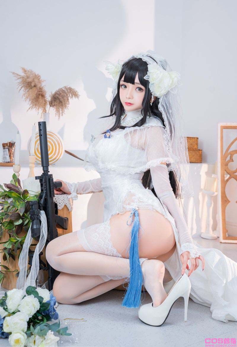 人气动漫博主@日奈娇 95式婚纱【52P/718MB】(图2)