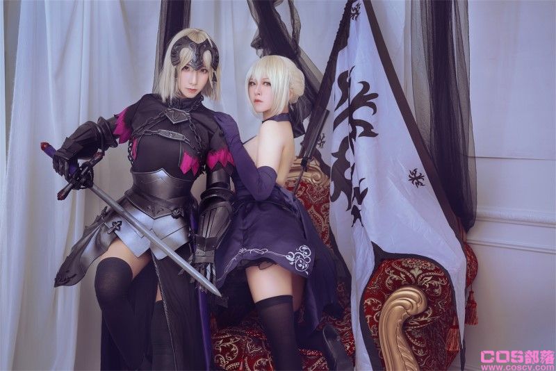 微博人气Coser@半半子&索索 黑贞3【12P/37MB】(图3)
