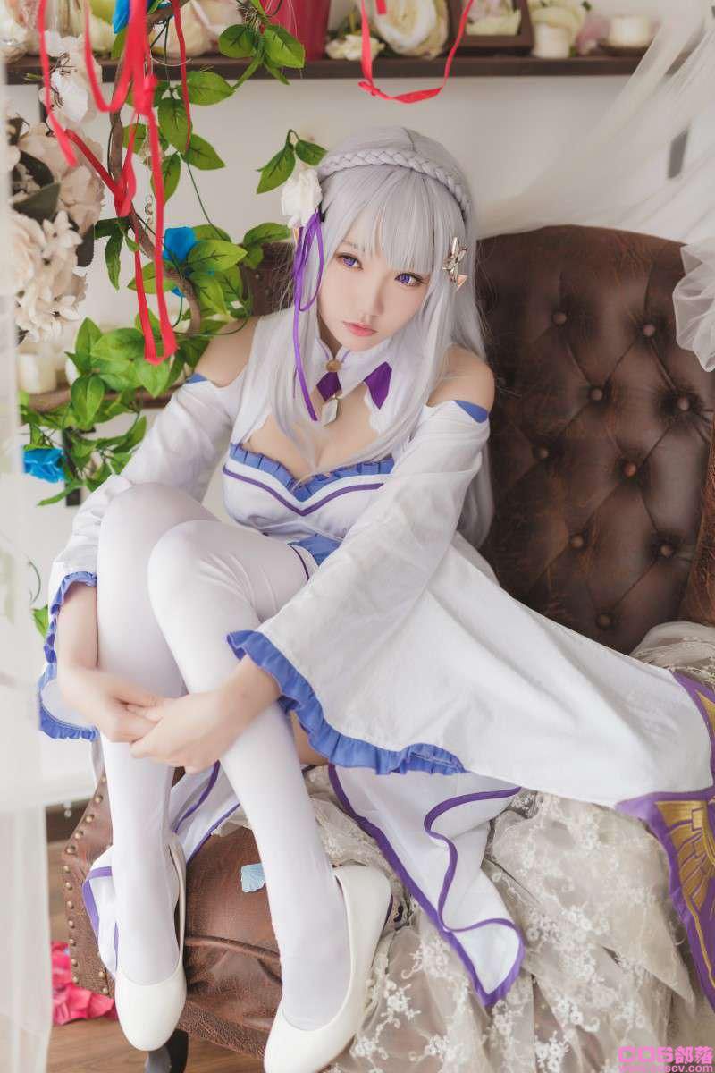 动漫Coser@瓜希酱 艾米莉亚【16P/60MB】(图2)