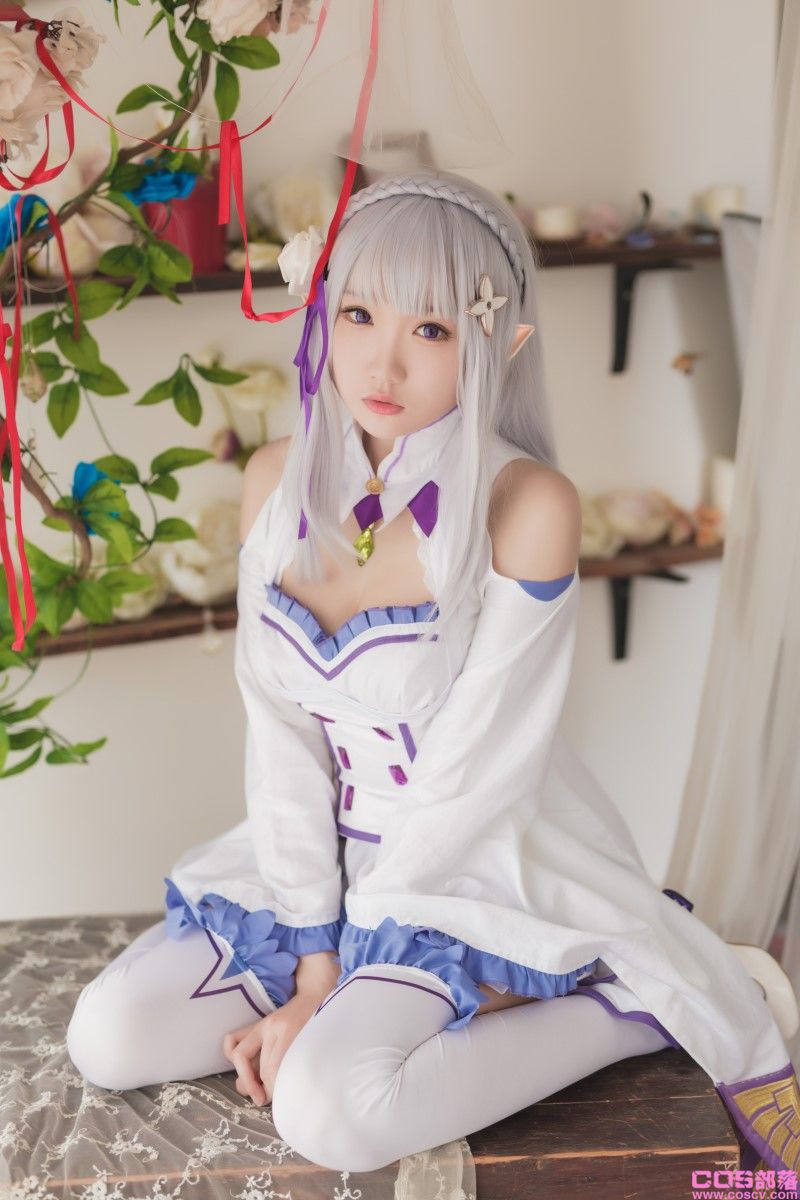 动漫Coser@瓜希酱 艾米莉亚【16P/60MB】(图3)