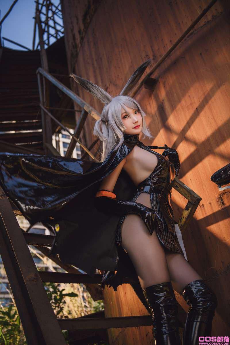 动漫Coser@瓜希酱 暴行【15P/74MB】(图4)