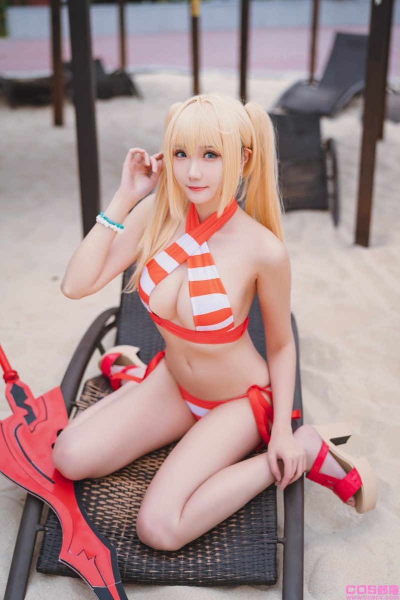 动漫Coser@瓜希酱 尼禄水着【20P/91MB】(图2)