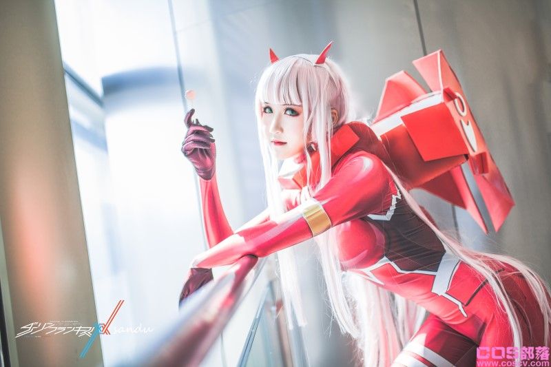 知名动漫博主@三度_69 Darling in the Frankxx【16P/103MB】(图3)