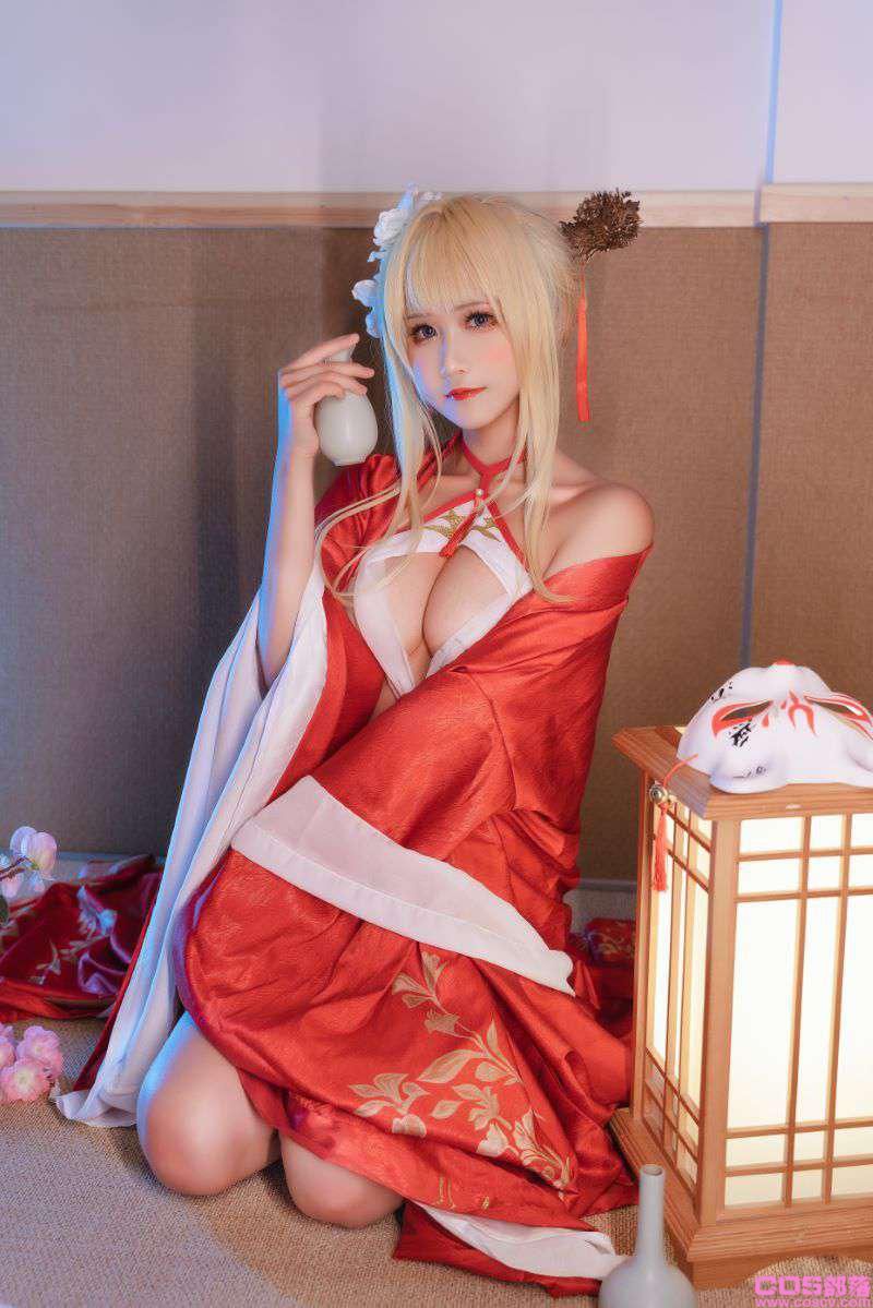 知名动漫博主@三度_69 光荣 凉夜香雪【45P/6V/498MB】(图3)