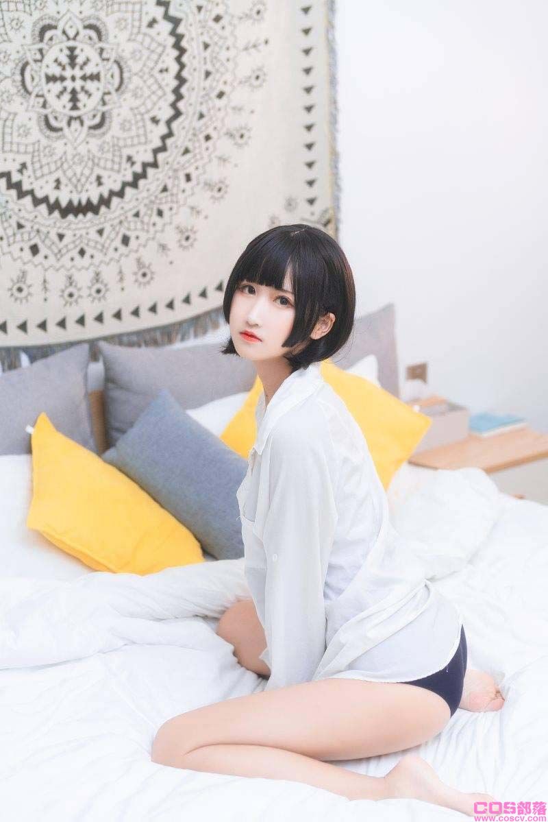 知名动漫博主@三度_69 衬衫日常【22P/141MB】(图1)