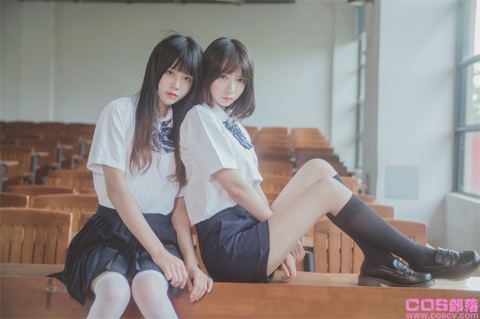 网紅妹纸@疯猫ss - JK百合1【44P/325MB】(图2)