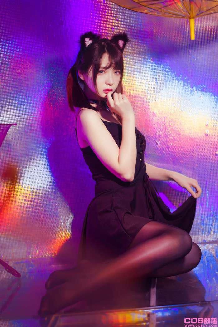 网紅妹纸@疯猫ss - 丝袜狂想曲(光)【34P/361MB】(图2)