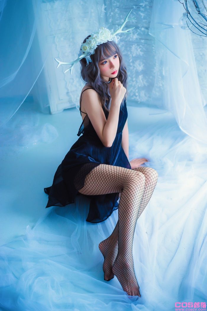 网紅Coser@疯猫ss - 黑裙【25P/259MB】(图3)