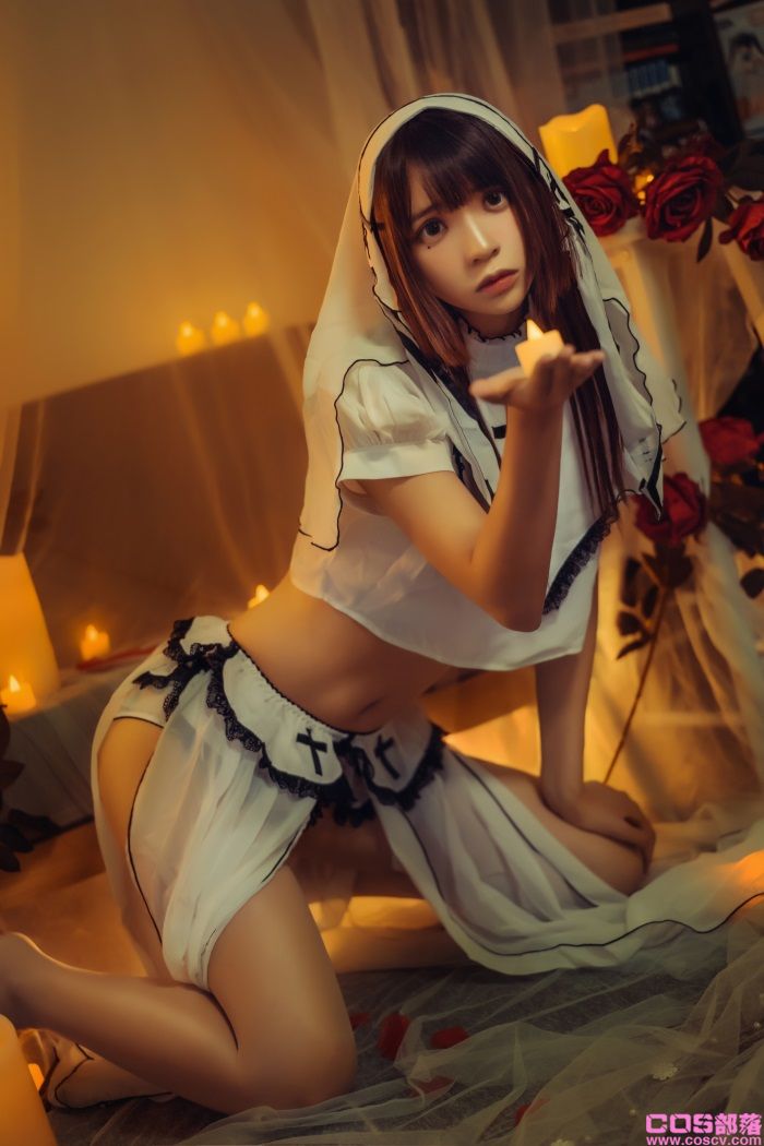 网紅Coser@疯猫ss - 黄昏修女【17P/142MB】(图3)