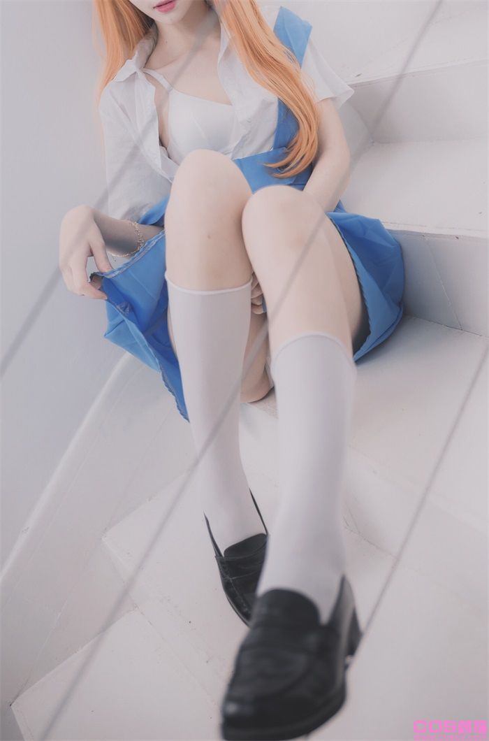 微博红人动漫Coser@南桃Momoko 明日香制服【15P/69MB】(图3)