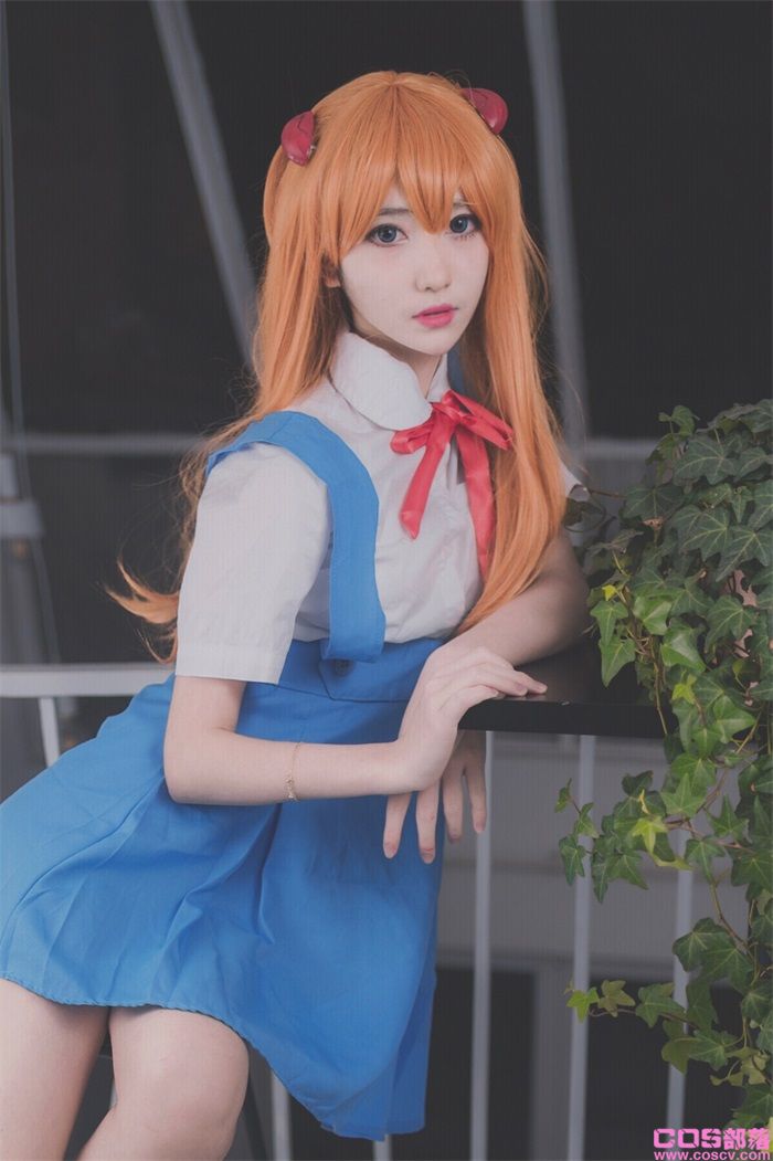 微博红人动漫Coser@南桃Momoko 明日香制服【15P/69MB】(图4)