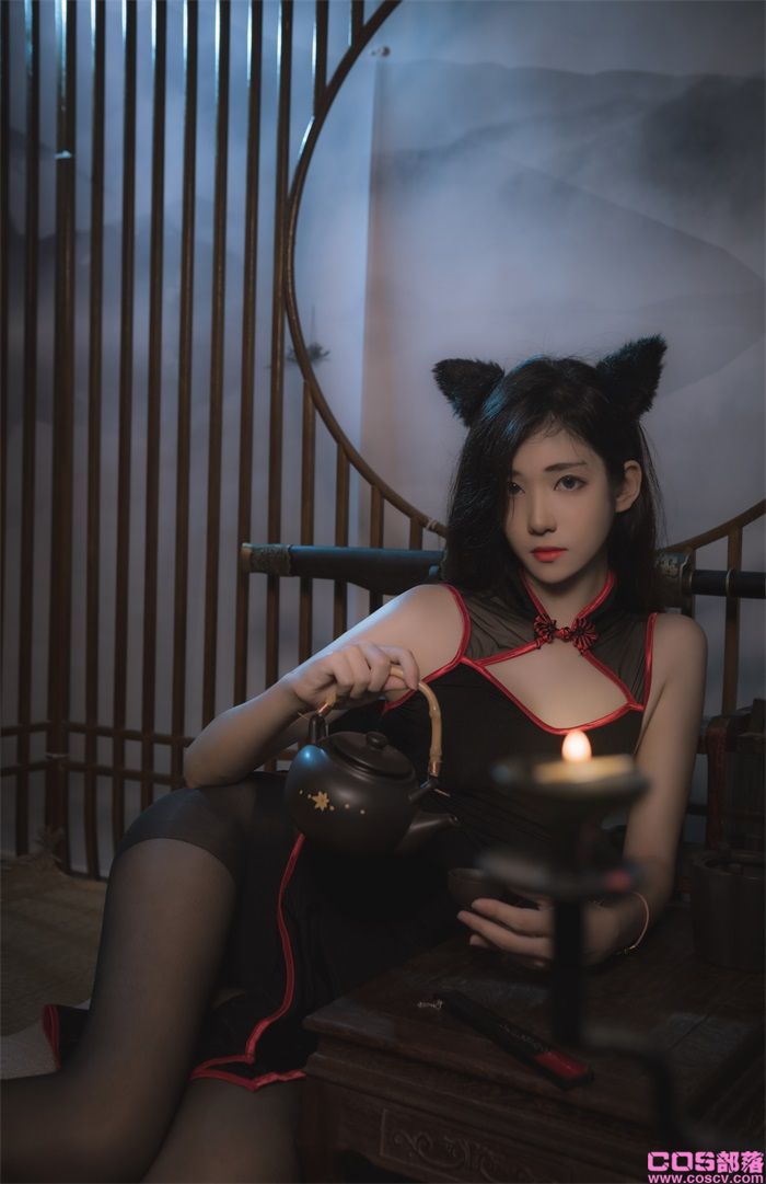 微博红人动漫Coser@南桃Momoko 黑旗袍.福利向【25P/33.1MB】(图3)