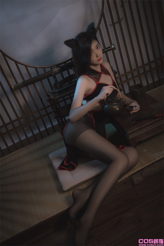 微博红人动漫Coser@南桃Momoko 黑旗袍.福利向【25P/33.1MB】(图4)