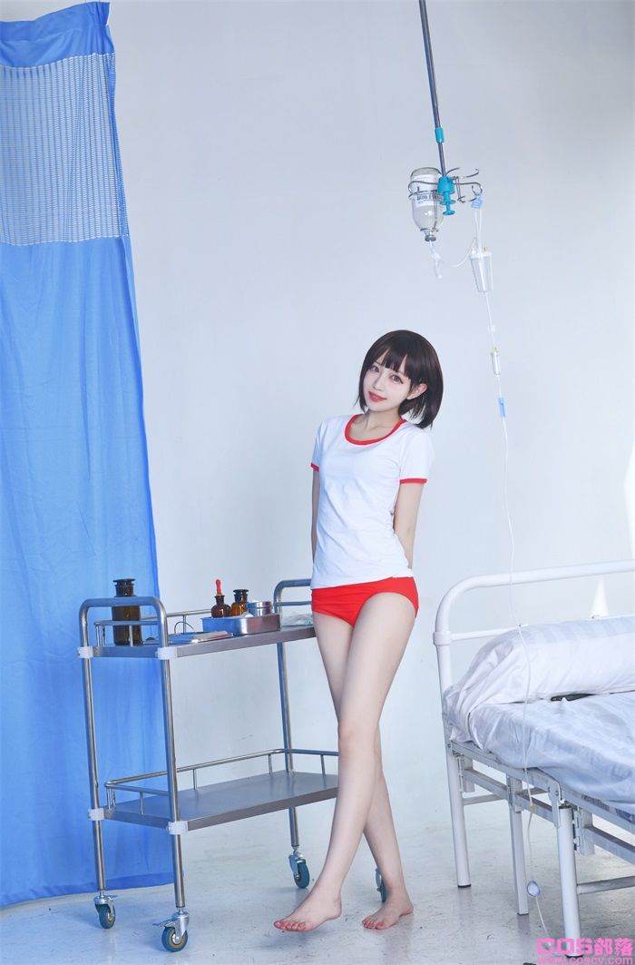 人气动漫Coser@Shika小鹿鹿 保健室【12P/124MB】(图2)