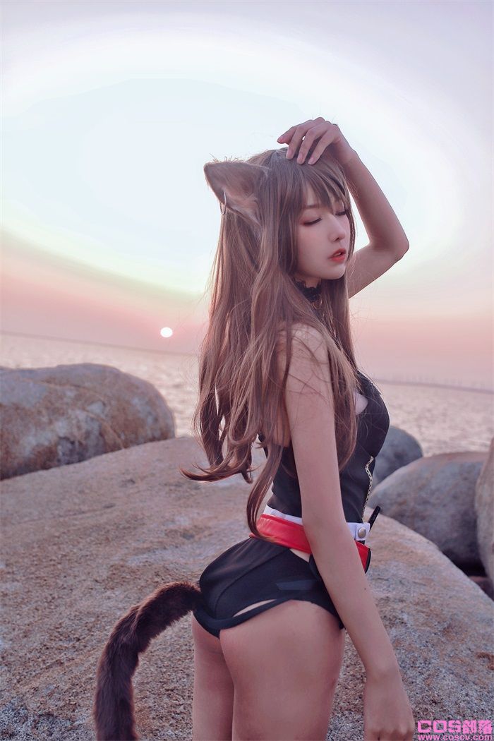 人气动漫Coser@Shika小鹿鹿 - 天火泳装【22P/1V/135MB】(图2)
