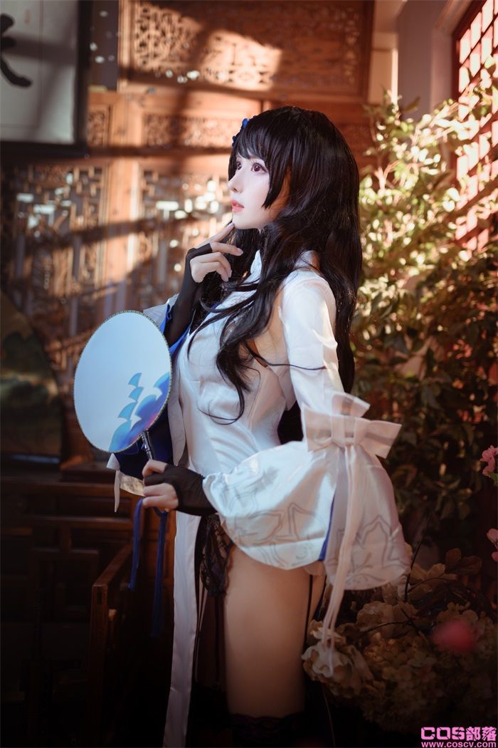 人气动漫Coser@Shika小鹿鹿 - 玉玲珑【9P/21MB】(图2)