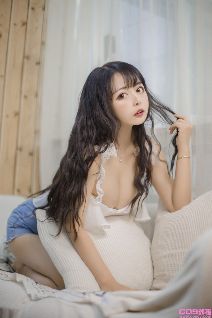 知名动漫博主@黑猫猫OvO 客厅【16P/74MB】(图3)