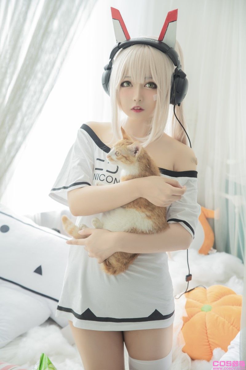 知名动漫博主@黑猫猫OvO 肥宅凌波【19P/326MB】(图4)