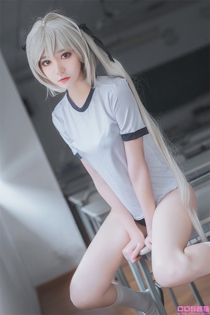 微博红人动漫Coser@南桃Momoko 春日野穹体操服【28P/139MB】(图3)