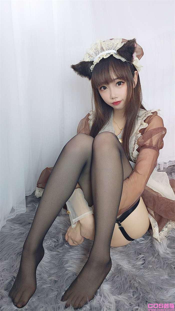 微博红人Coser@雪琪SAMA - 透明女仆【43P/4V/234MB】(图2)