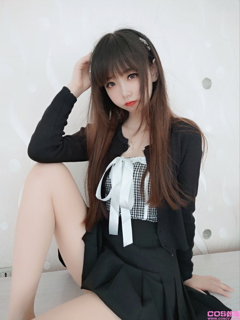 微博红人Coser@雪琪SAMA 肉丝连衣裙【34P/4V/399MB】(图2)