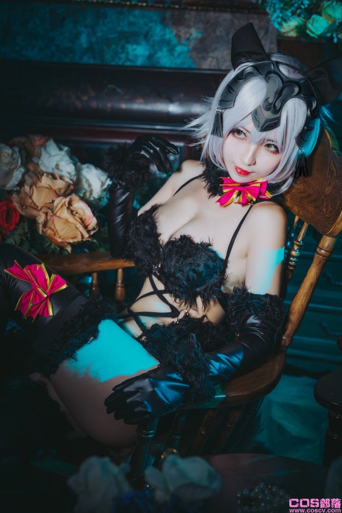 知名动漫Coser@rioko凉凉子 黑贞【16P/234MB】(图2)