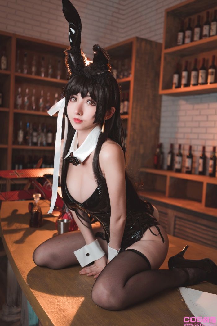 知名动漫Coser@rioko凉凉子 爱宕兔女郎【33P/458MB】(图4)