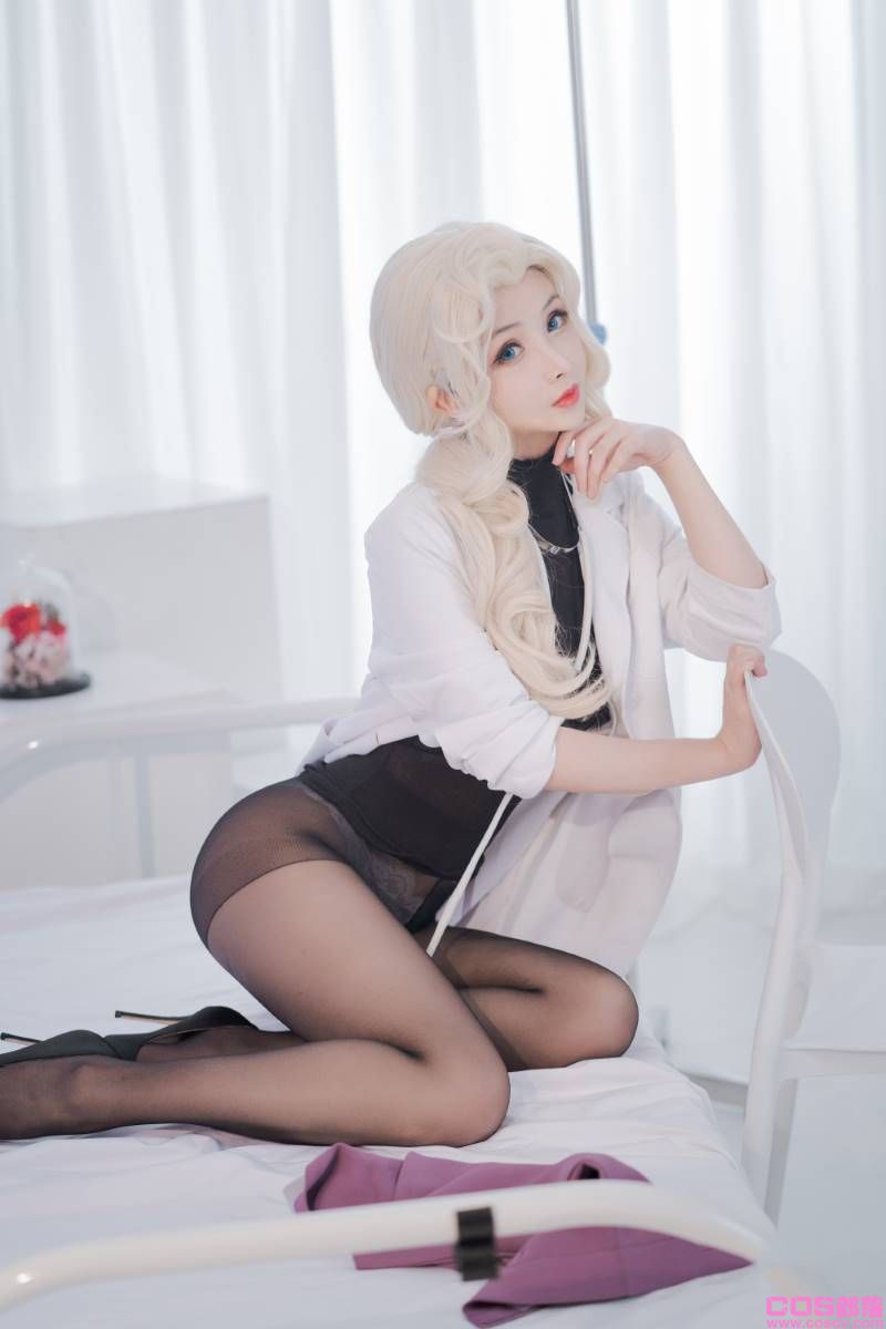 知名动漫Coser@rioko凉凉子 透视装的校医大姐姐【48P/421MB】(图2)