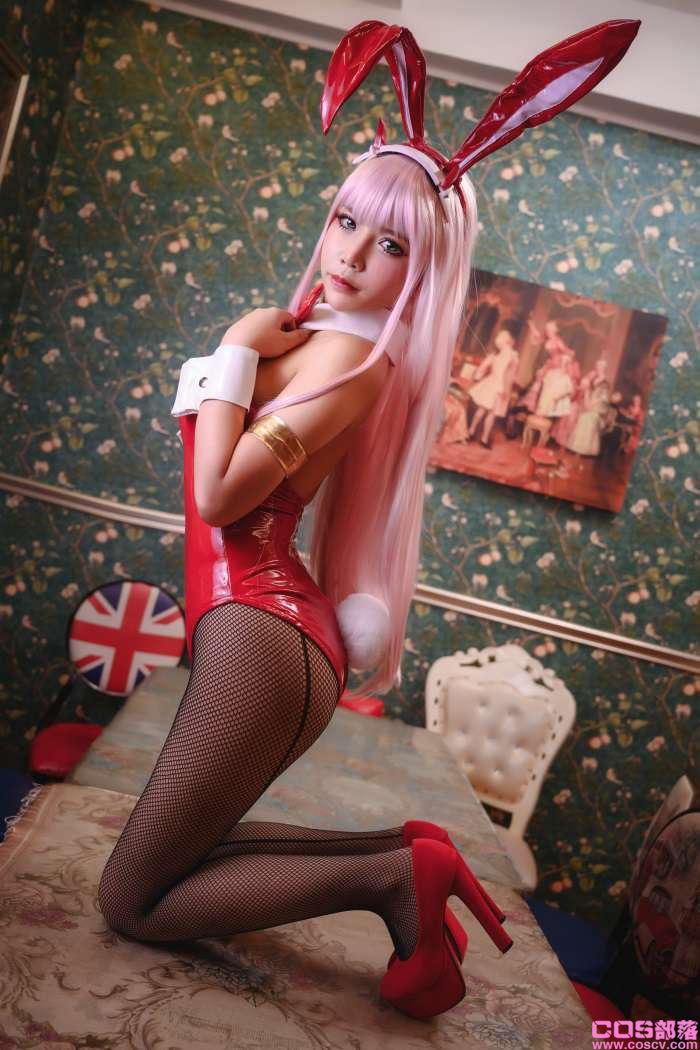 微博红人Coser@抱走莫子aa - 英梨梨兔女郎【40P/230MB】(图4)